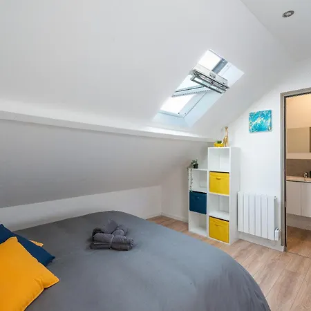 Malaka Apartment Anzin